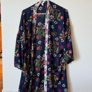 Time and Tru Floral Kimono in Navy and Cream